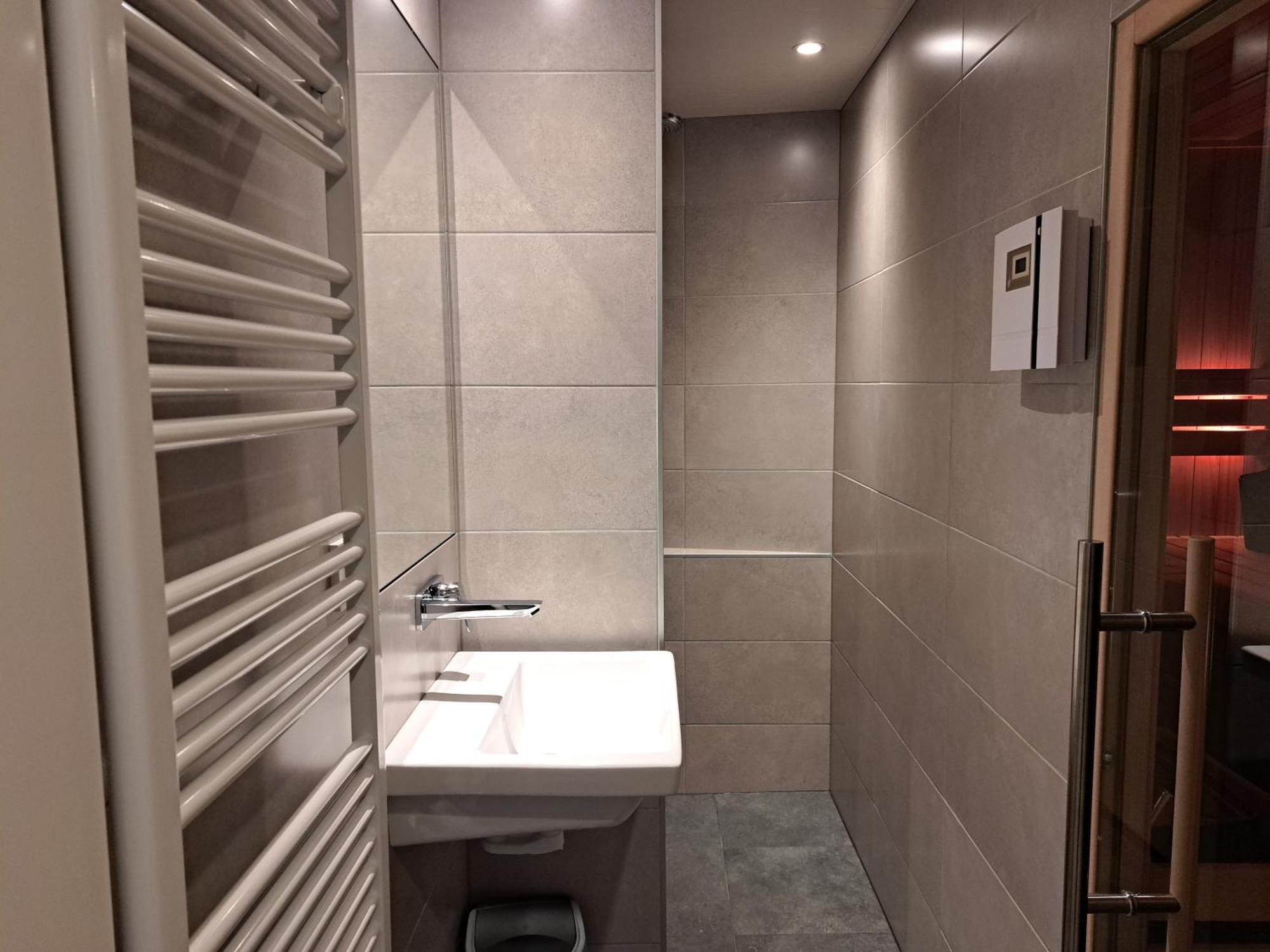 107,5 Nieuw Appartement Met Sauna Westkapelle Luaran gambar